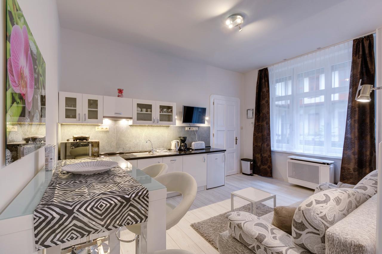 Sweet Dreams At King Street Gold Apartment Budapest Ngoại thất bức ảnh