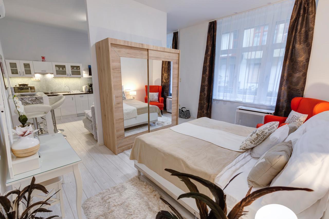 Sweet Dreams At King Street Gold Apartment Budapest Ngoại thất bức ảnh