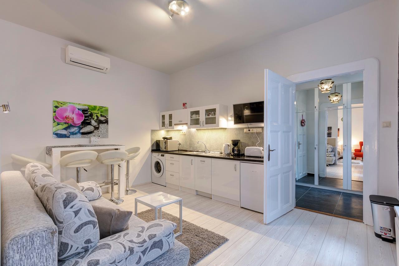 Sweet Dreams At King Street Gold Apartment Budapest Ngoại thất bức ảnh