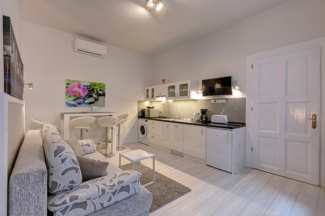 Sweet Dreams At King Street Gold Apartment Budapest Ngoại thất bức ảnh