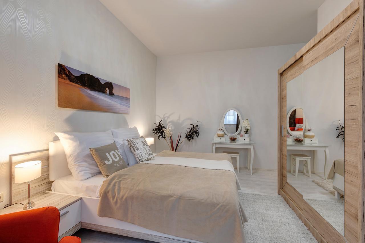 Sweet Dreams At King Street Gold Apartment Budapest Ngoại thất bức ảnh